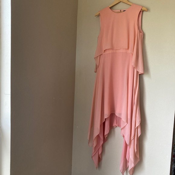 BCBG Maxazira Marilee 100% SILK chiffon high neck dress M peach pink blush CL3 - Picture 4 of 16